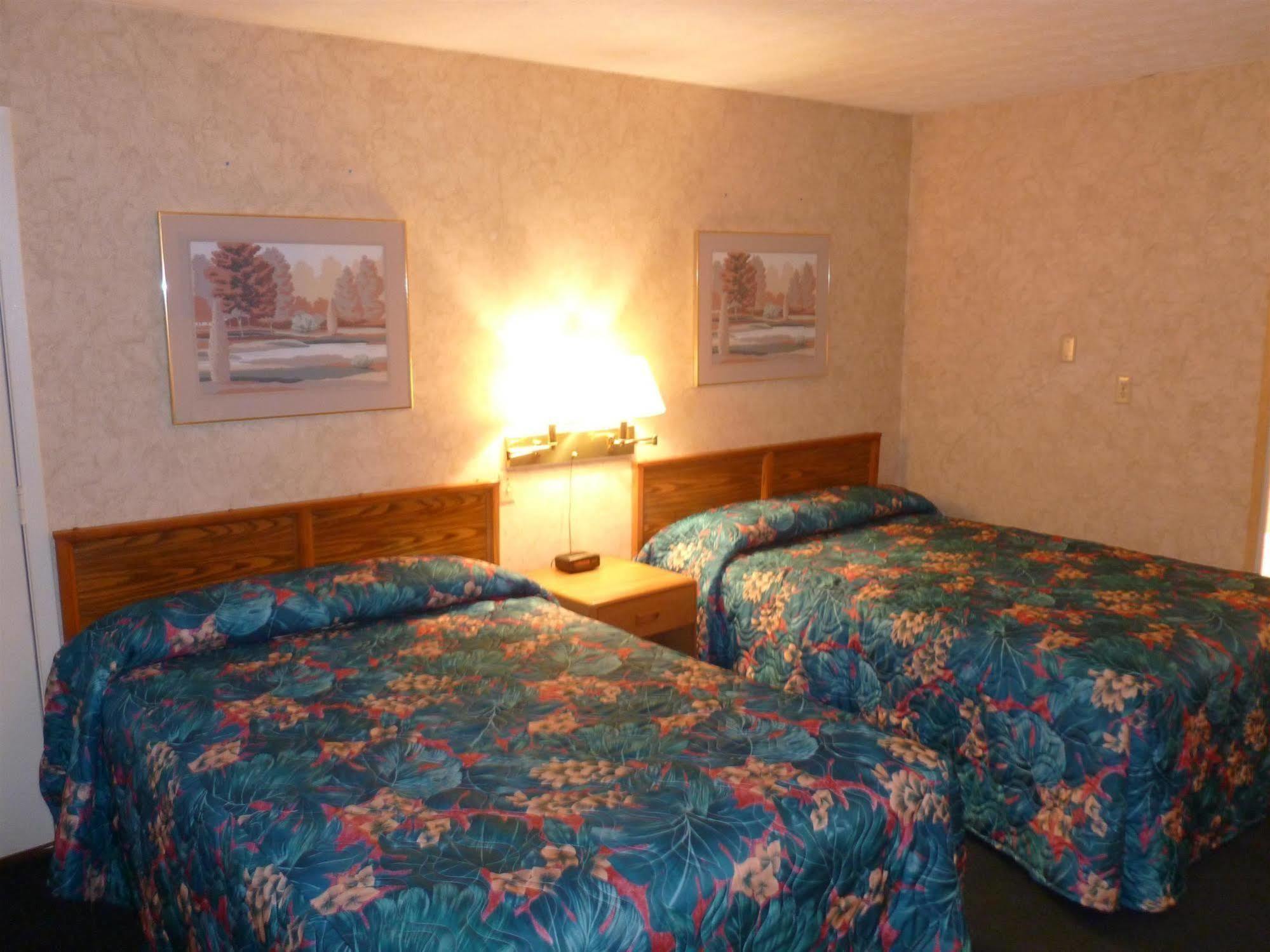 Guest Keeper Inn Van Wert エクステリア 写真